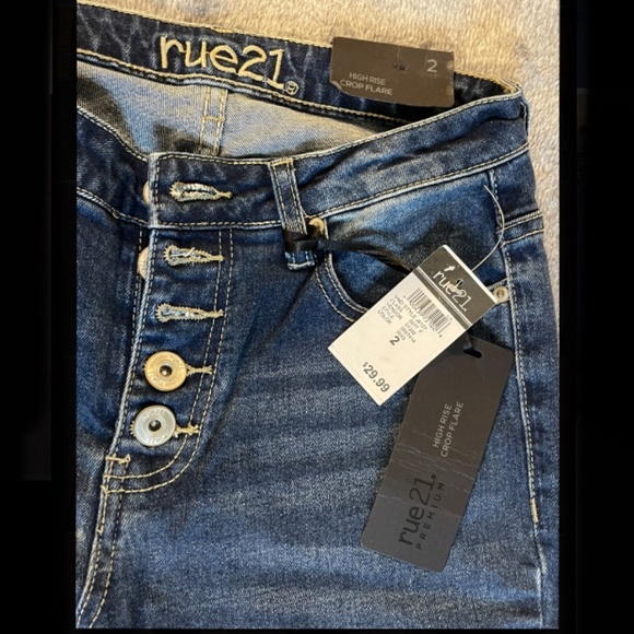 Rue21 Premium 5 Button High Rise Crop Flare Fringe Hem Blue Jeans NWT - Picture 4 of 6